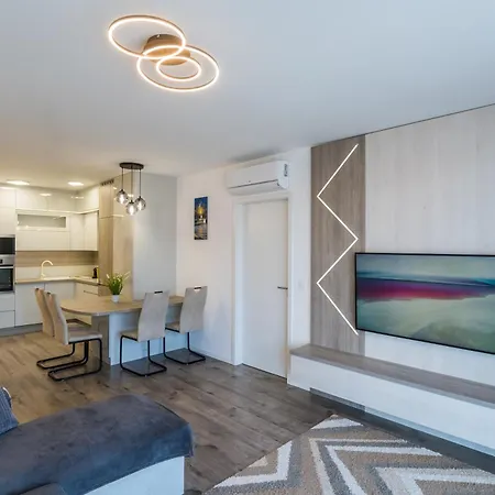 Myflat Coral Beach44 Premium Apartmán *