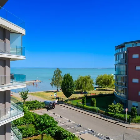 Myflat Coral Beach44 Premium Apartmán *